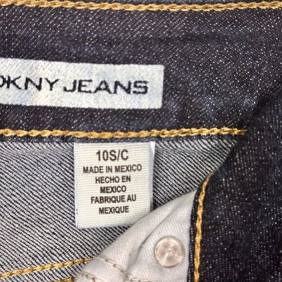 DKNY Soho straight leg jeans. Size:10 - Picture 6 of 9